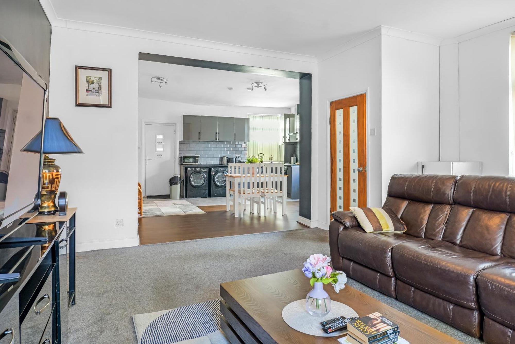Rochdale 3 Bedroom House 2 Bath With Free Parking Sleeps 7 Exterior foto